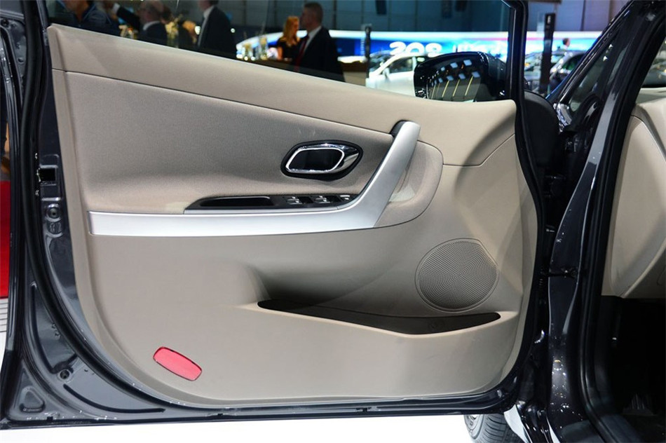 起亚Cee'd 2013款 基本型 空间