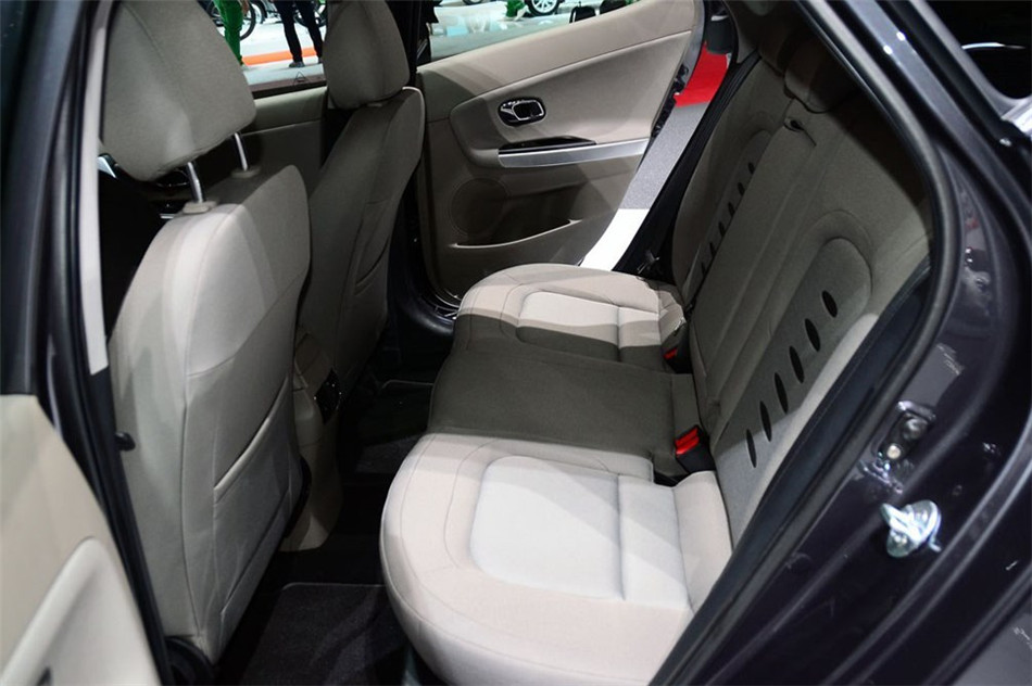 起亚Cee'd 2013款 基本型 空间