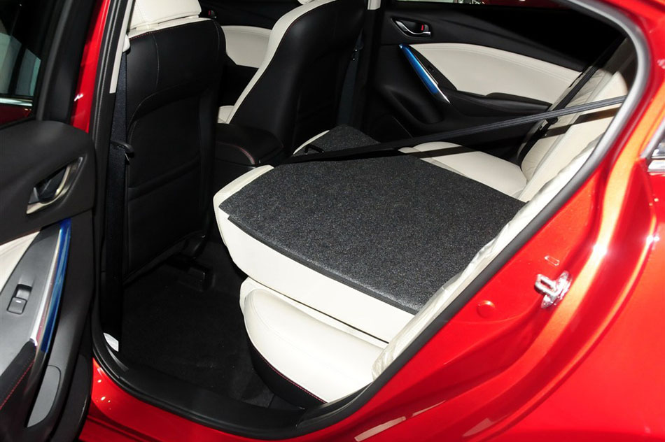 马自达ATENZA 2013款 标准型 空间