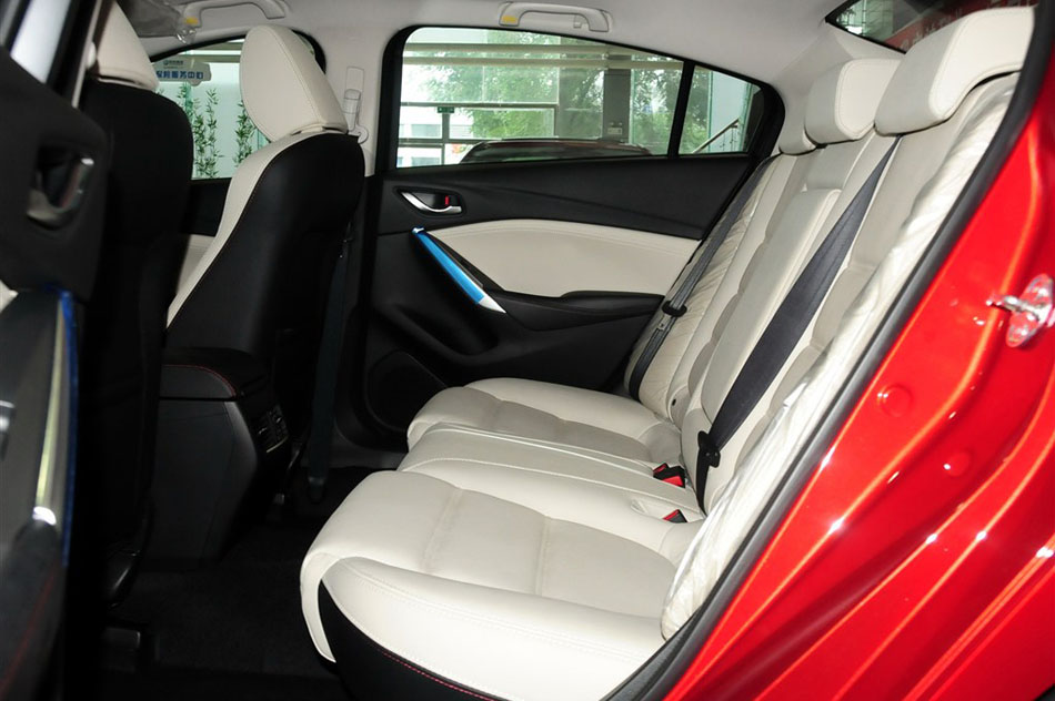 马自达ATENZA 2013款 标准型 空间