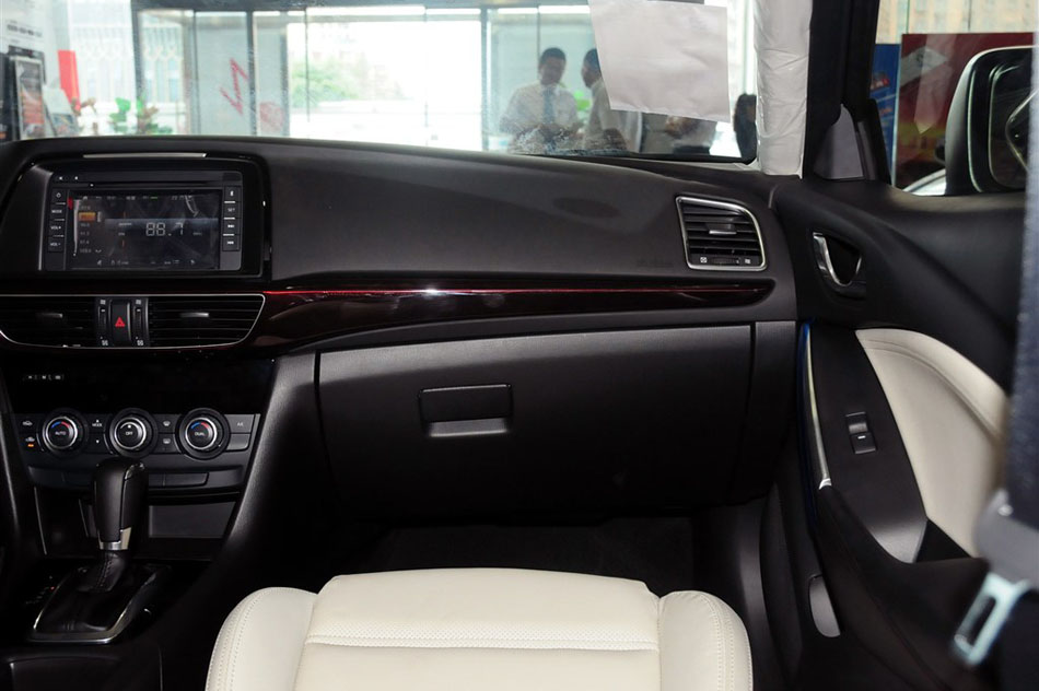 马自达ATENZA 2013款 标准型 内饰