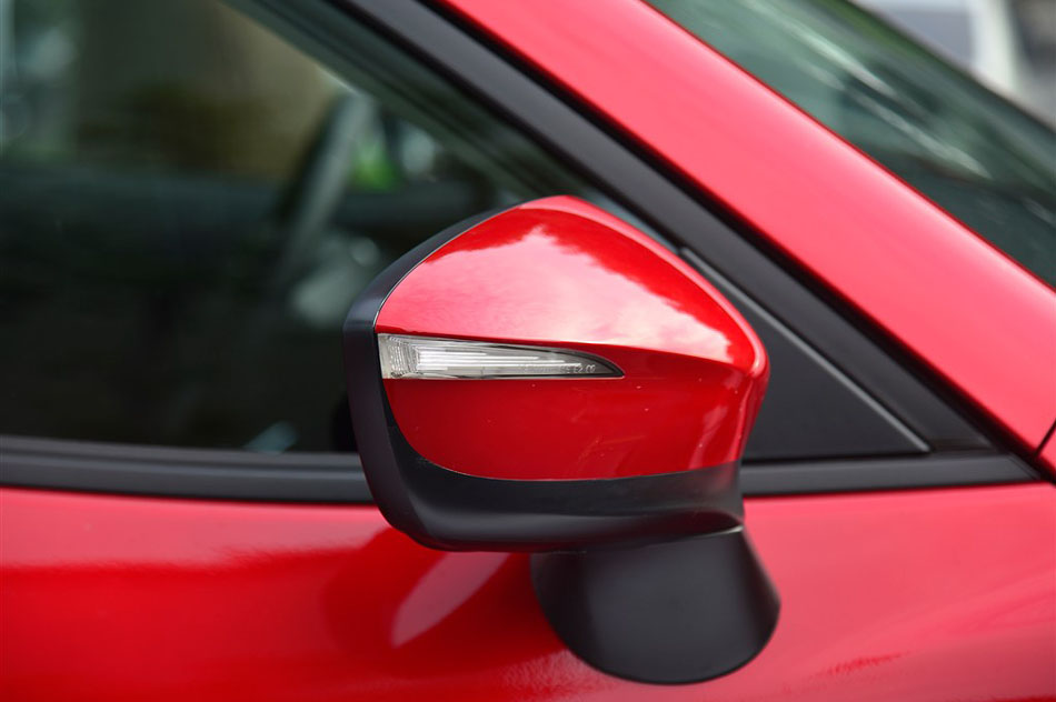 2015款 2.5L 自动四驱旗舰型 细节