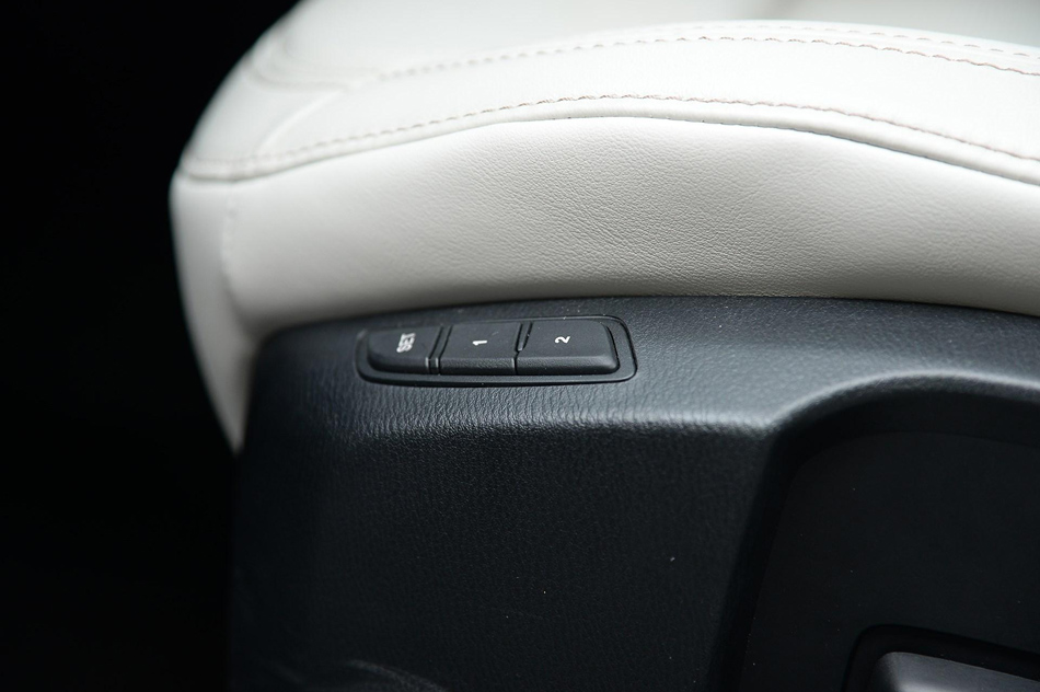 2017款 2.5L 自动四驱旗舰型 座椅空间