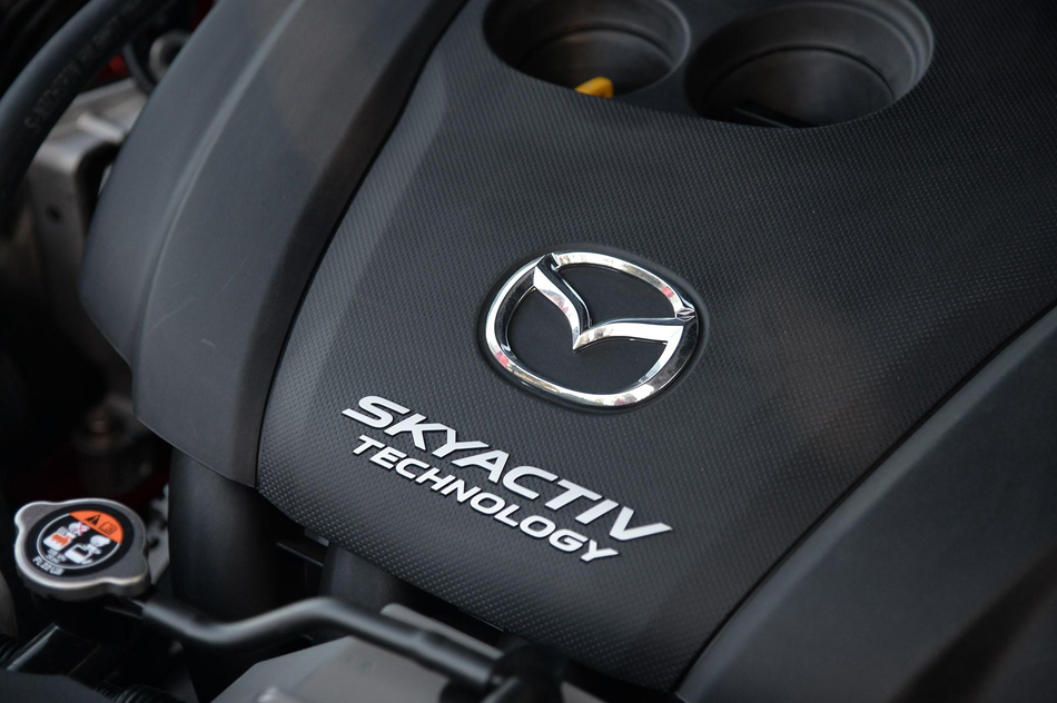 2017款 2.5L 自动四驱旗舰型 引擎底盘