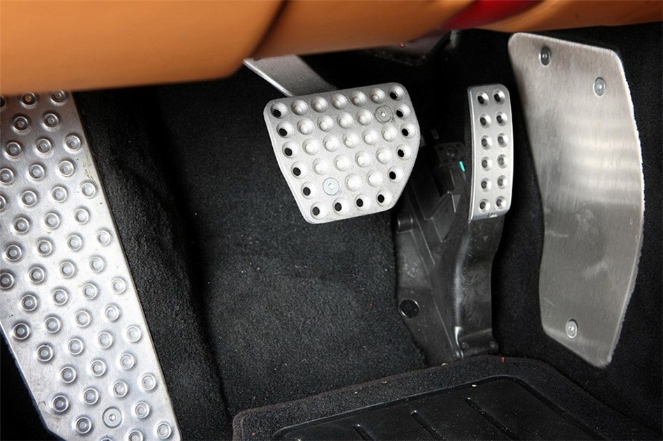 F12 berlinetta 2013 ռ