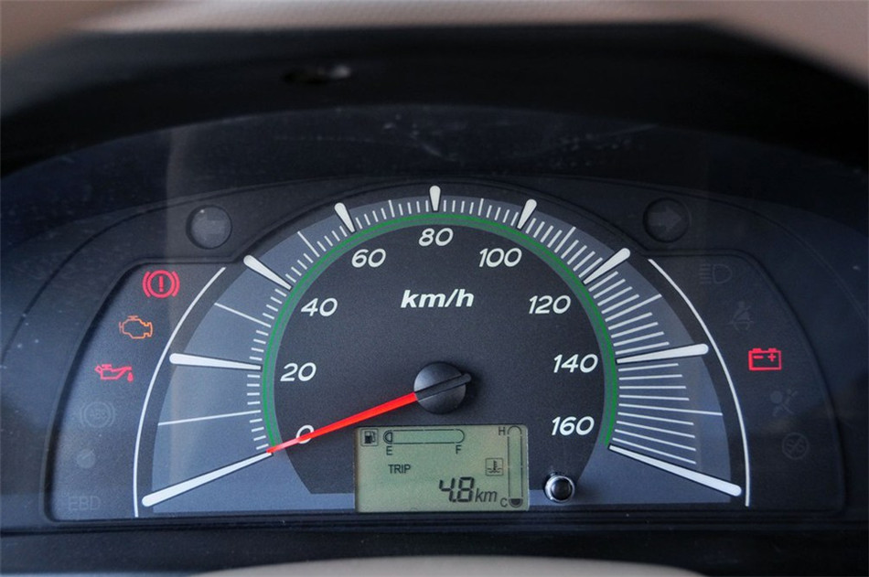 2012款新民意1.0L手动标准型