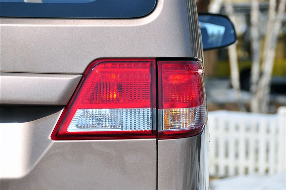 2013款中意V5 1.3L豪华型