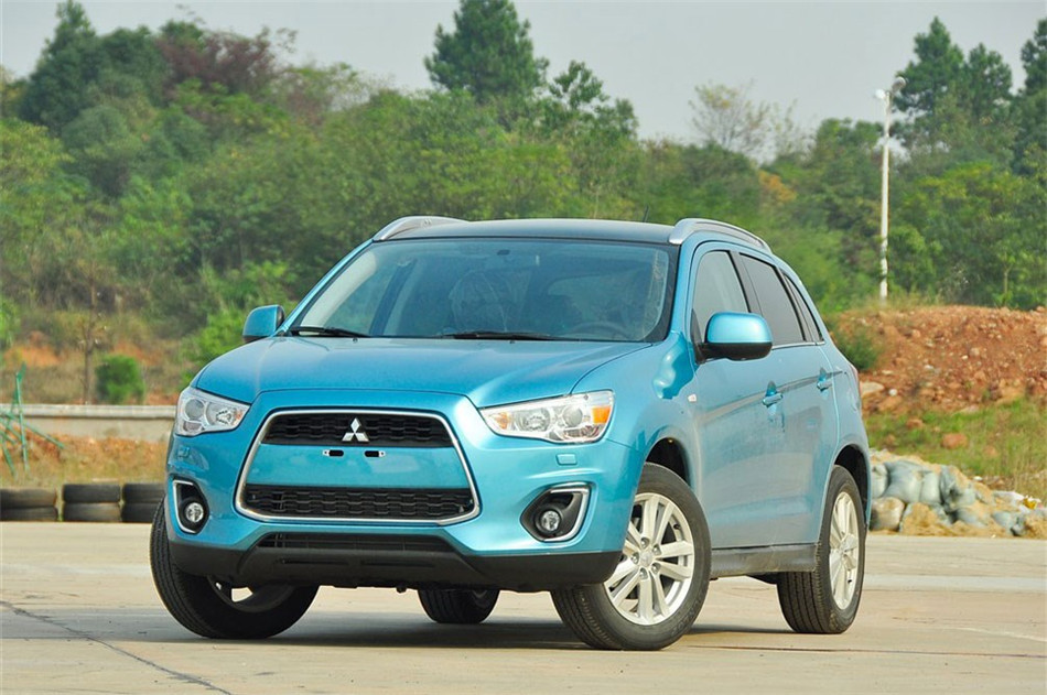 2013款 2.0L AT 四驱旗舰版 外观