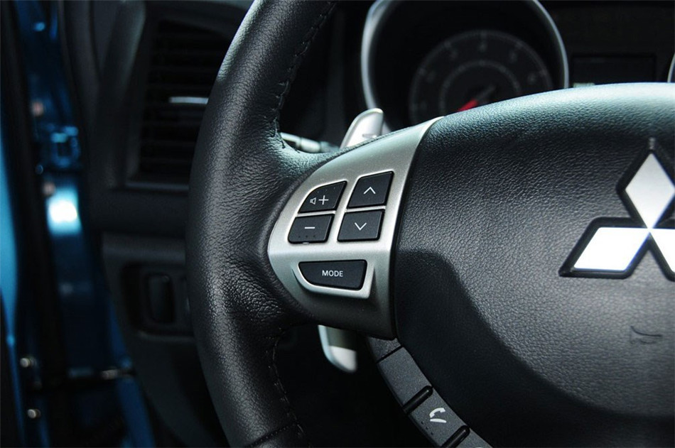 2013款 2.0L AT 四驱旗舰版 内饰