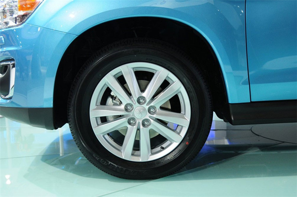 2013款 2.0L AT 四驱旗舰版 其他