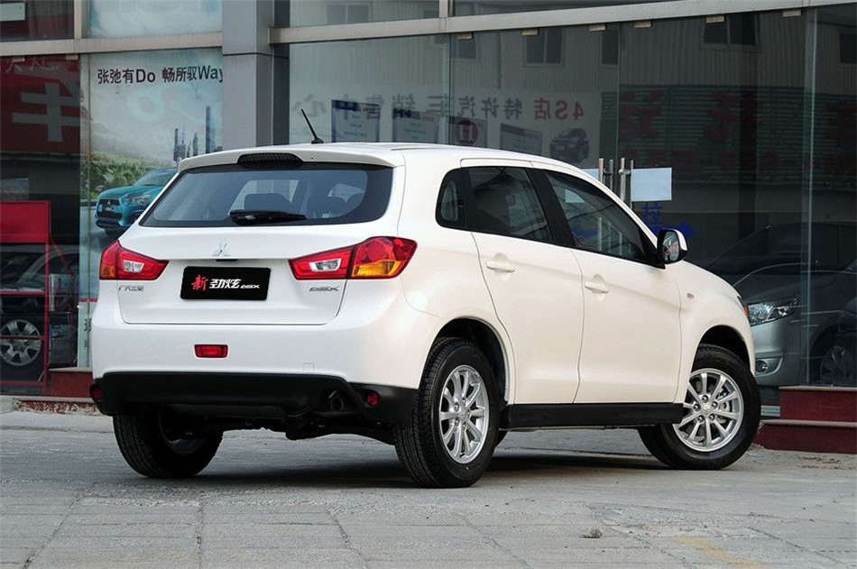 2013款 1.6L MT 两驱标准版 外观