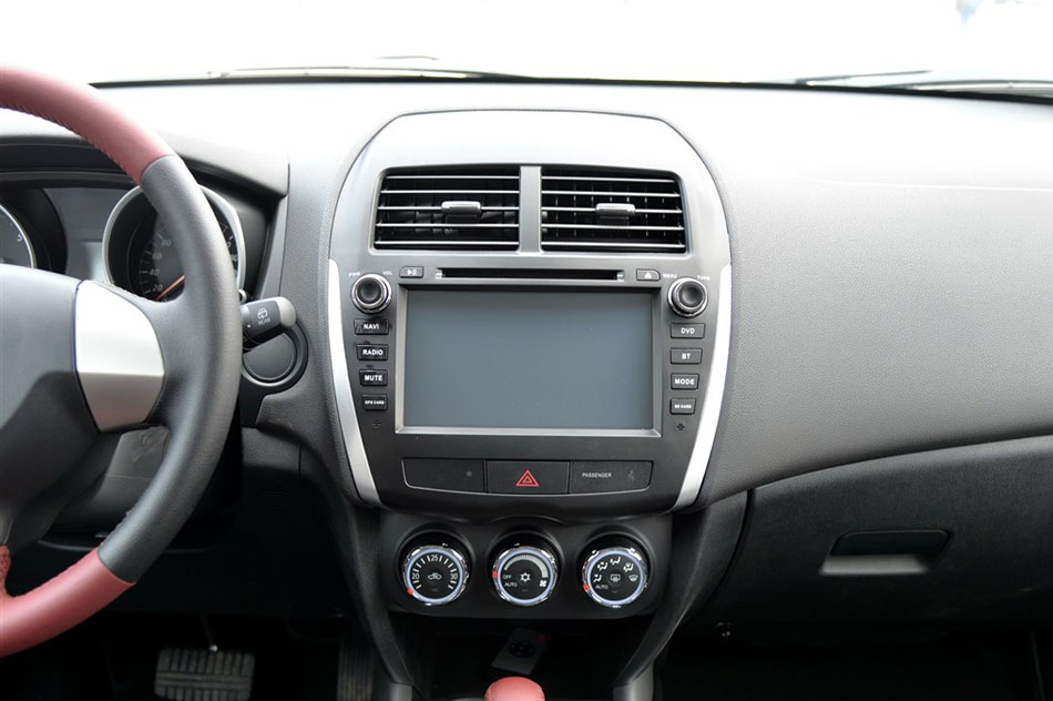 2015款 2.0L 自动两驱精英版 内饰