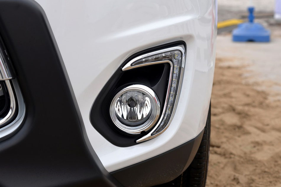 2015款 2.0L 自动两驱精英版 细节