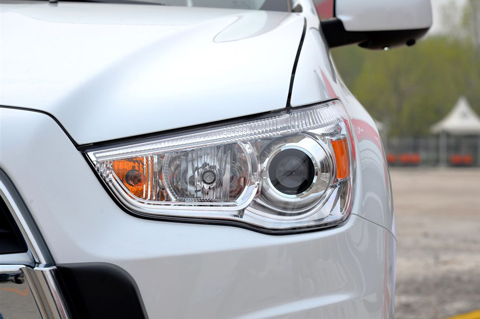 2015款 2.0L 自动两驱精英版 细节