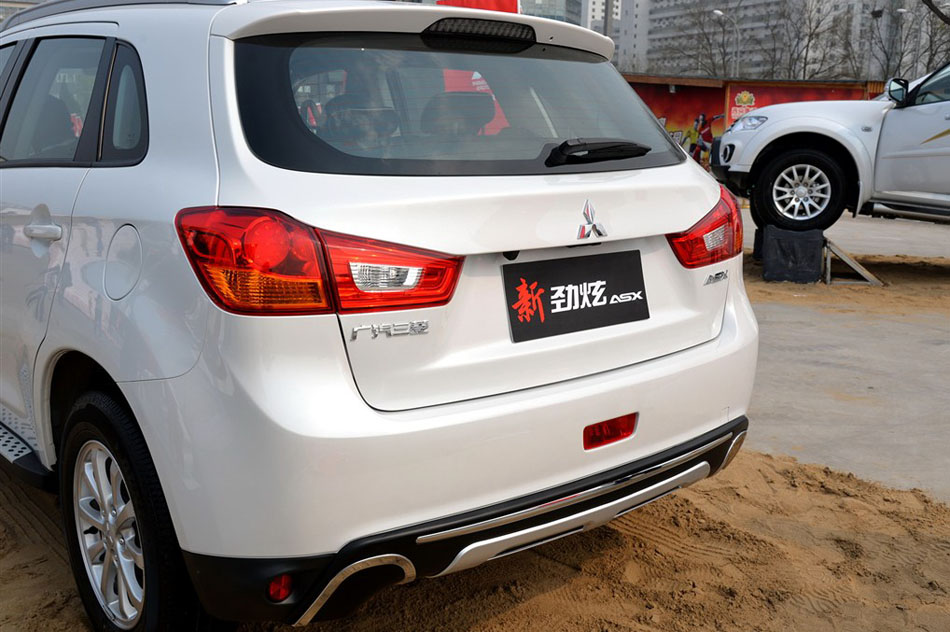 2015款 2.0L 自动两驱精英版 细节