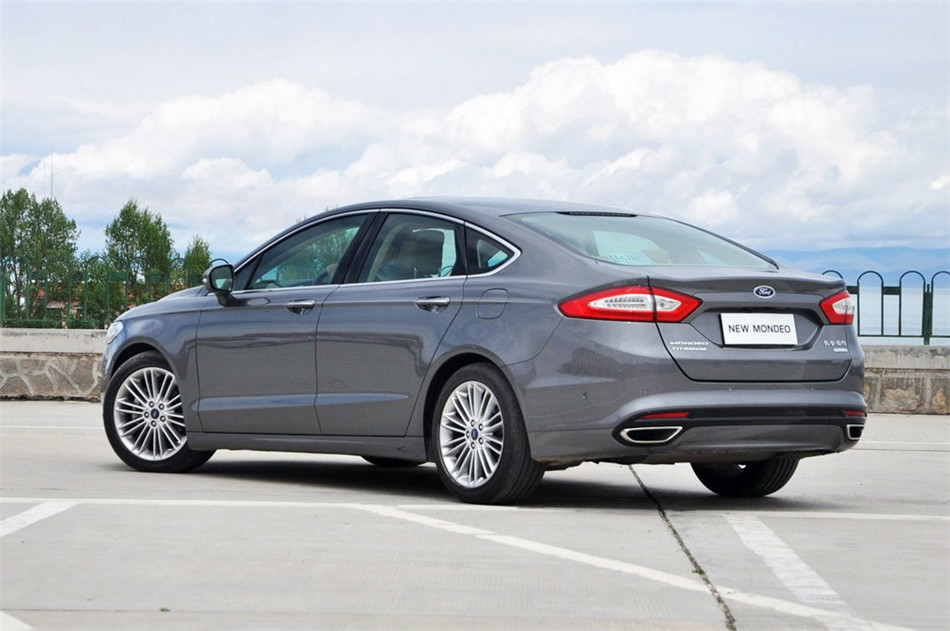 2013款 2.0L AT GTDi240旗舰型 外观