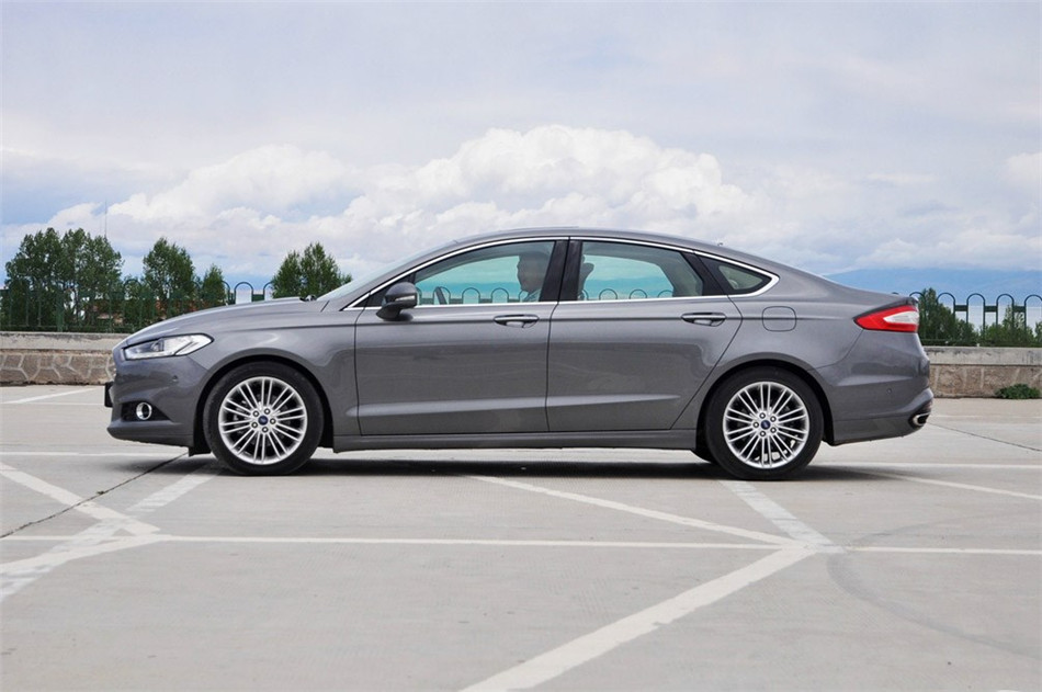 2013款 2.0L AT GTDi240旗舰型 外观