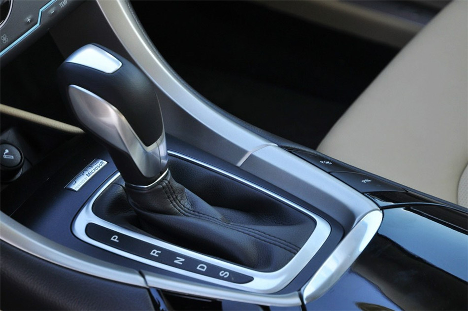 2013款 2.0L AT GTDi240旗舰型 内饰