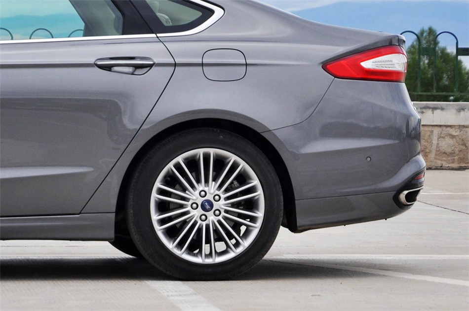 2013款 2.0L AT GTDi240旗舰型 其他