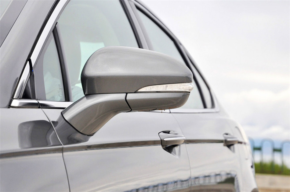 2013款 2.0L AT GTDi240旗舰型 其他