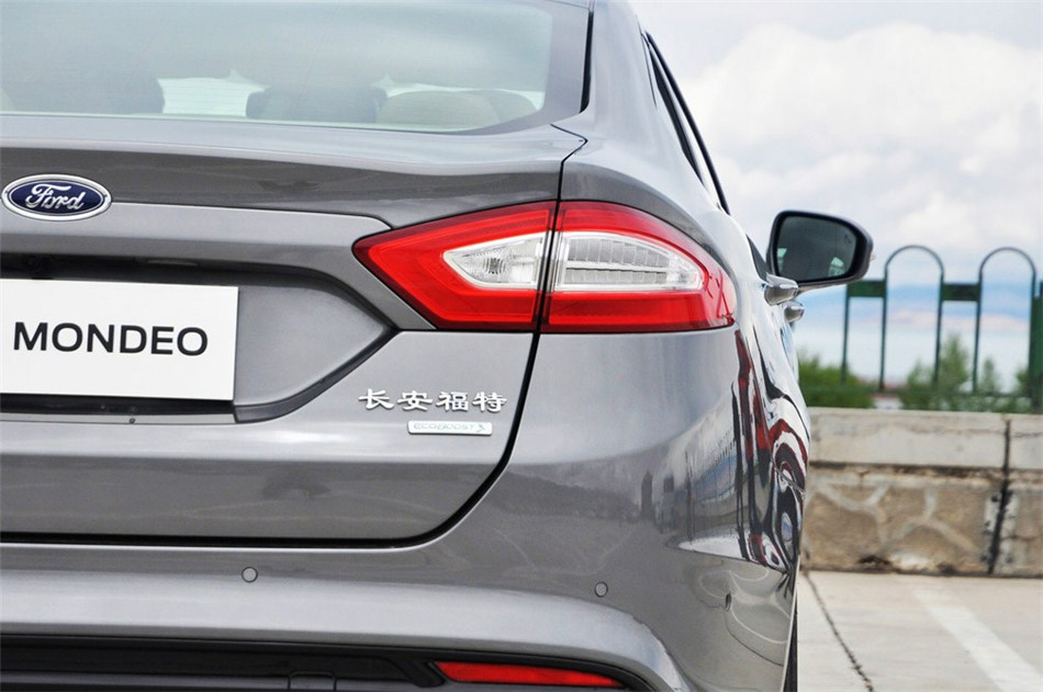 2013款 2.0L AT GTDi240旗舰型 其他