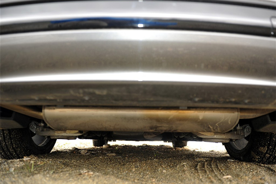 2013款 2.0L AT GTDi240旗舰型 引擎底盘