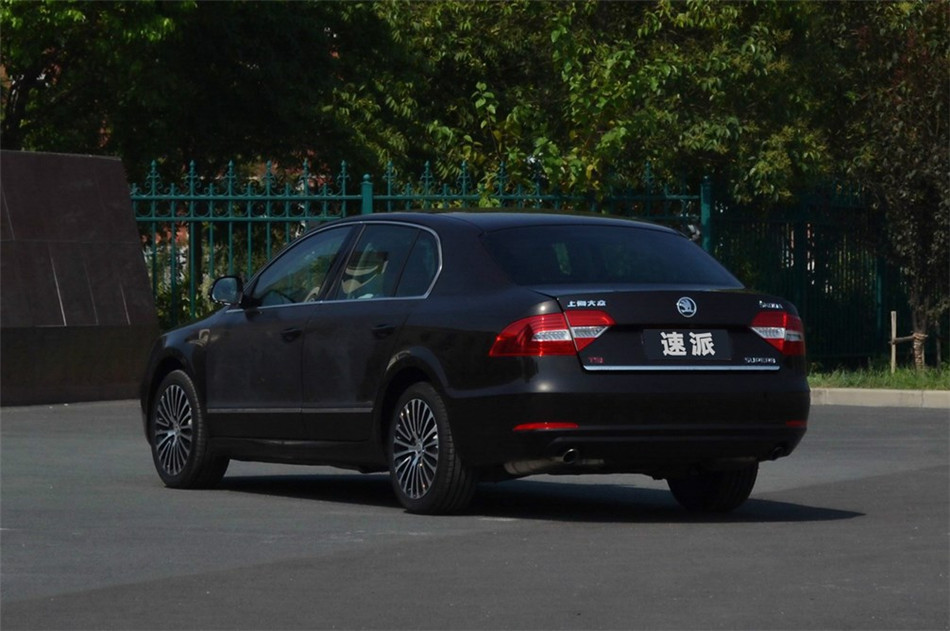 2013款 2.0TSI DSG尊仕版 外观