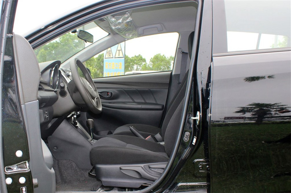 2014款YARiS L 致炫1.3L自动魅动版