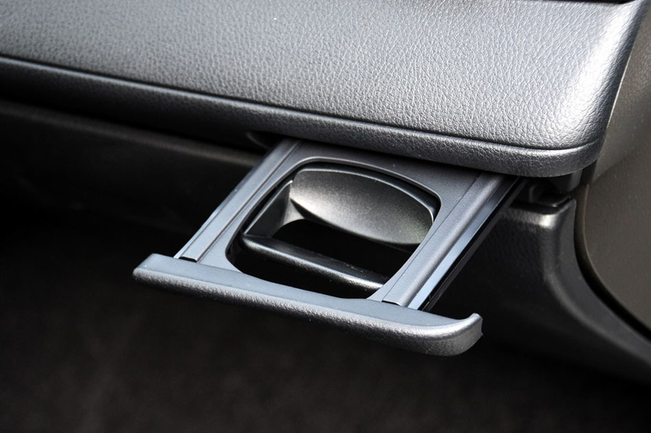 2015款 1.5E 自动魅动版 内饰