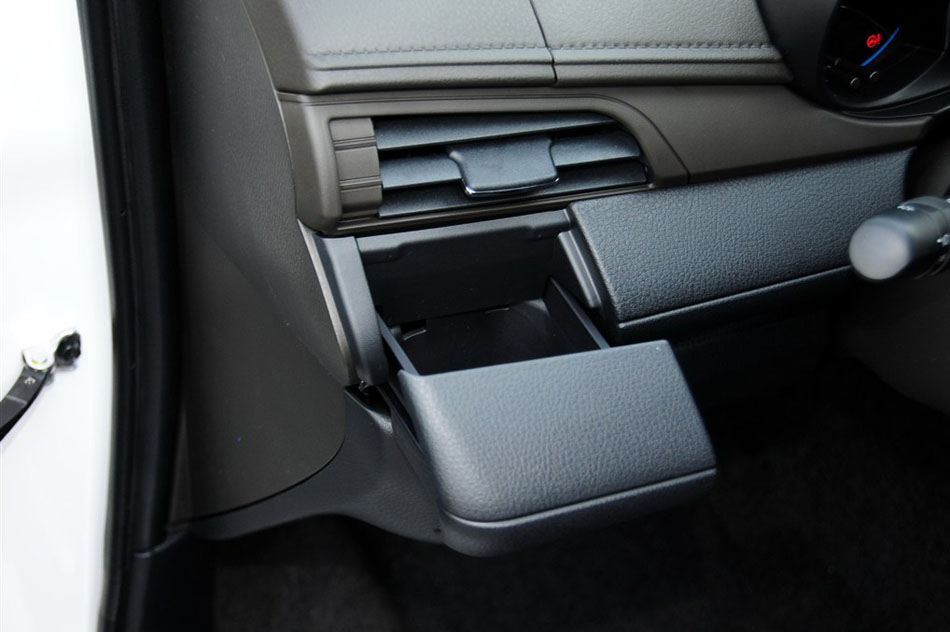 2015款 1.5E 自动魅动版 内饰