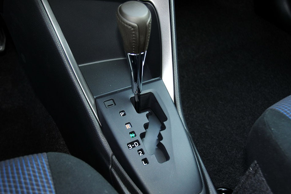 2015款 1.5E 自动魅动版 内饰