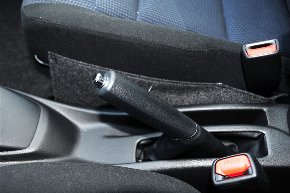 2015款 1.5E 自动魅动版 内饰