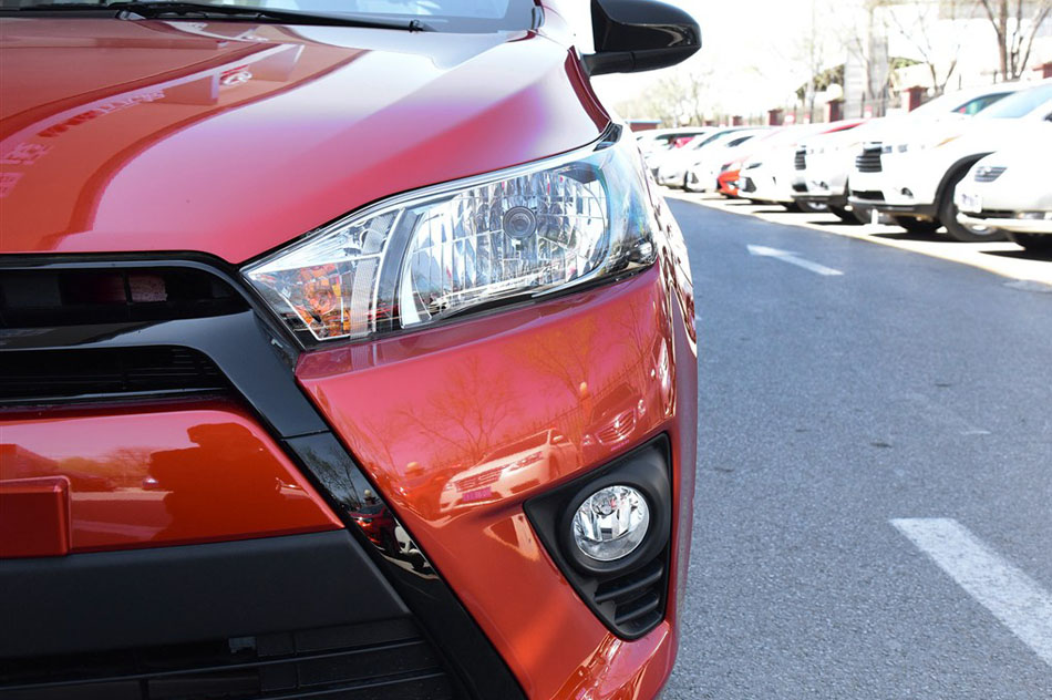 2015款 1.5G 自动橙色限量版 细节