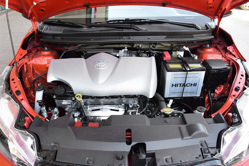 2015款 1.5G 自动橙色限量版 引擎底盘