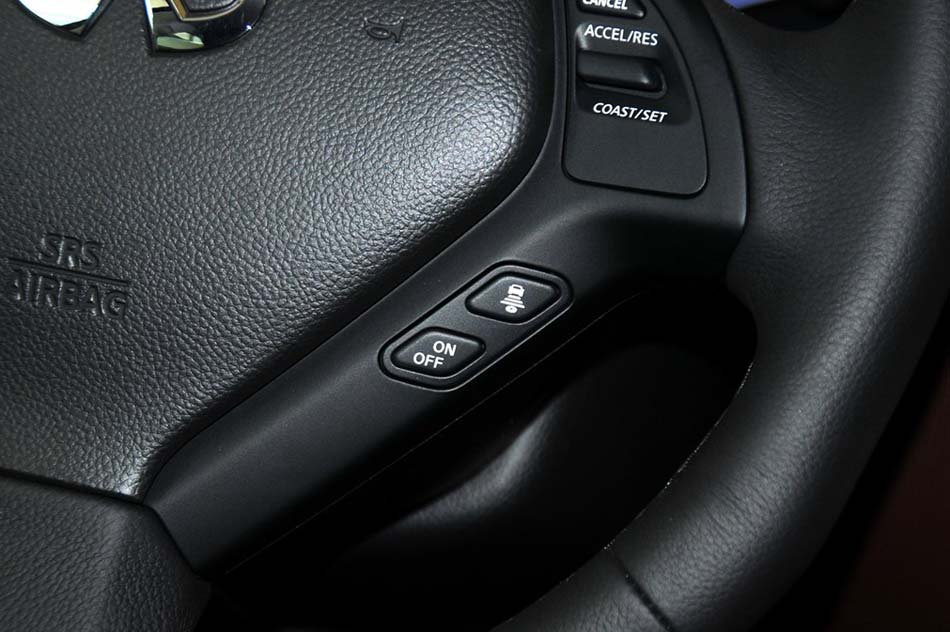 2013款 2.5L 两驱尊雅版 内饰