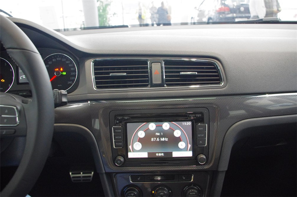 朗境  2014款 1.4TSI DSG 内饰