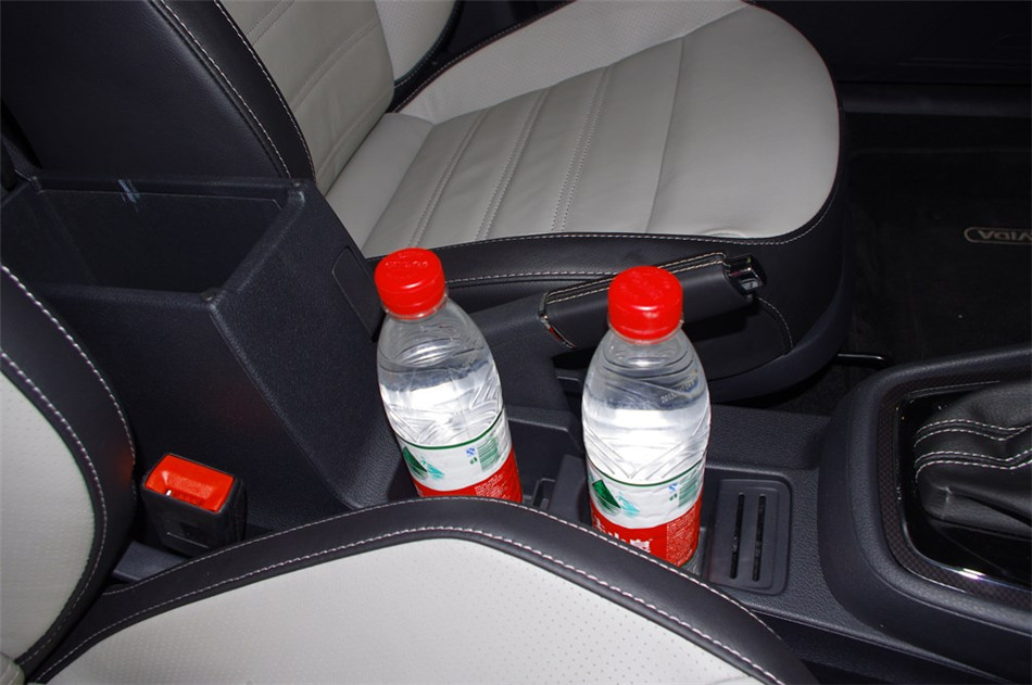 朗境  2014款 1.4TSI DSG 座椅空间