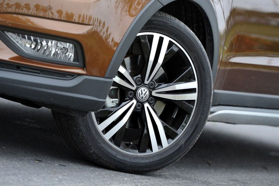 2016款 230TSI DSG豪华版 细节