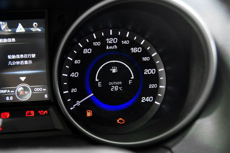 2014款 2.0L 手动豪华型