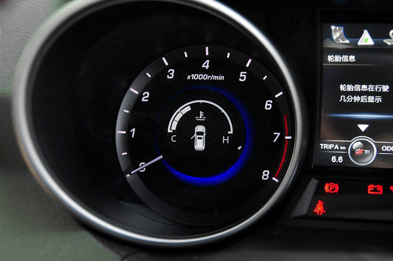 2014款 2.0L 手动豪华型