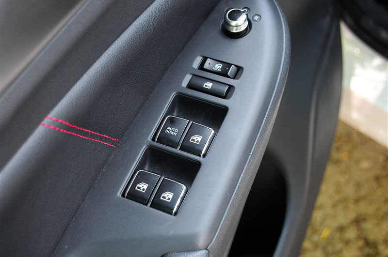 2014款 2.0L 手动豪华型