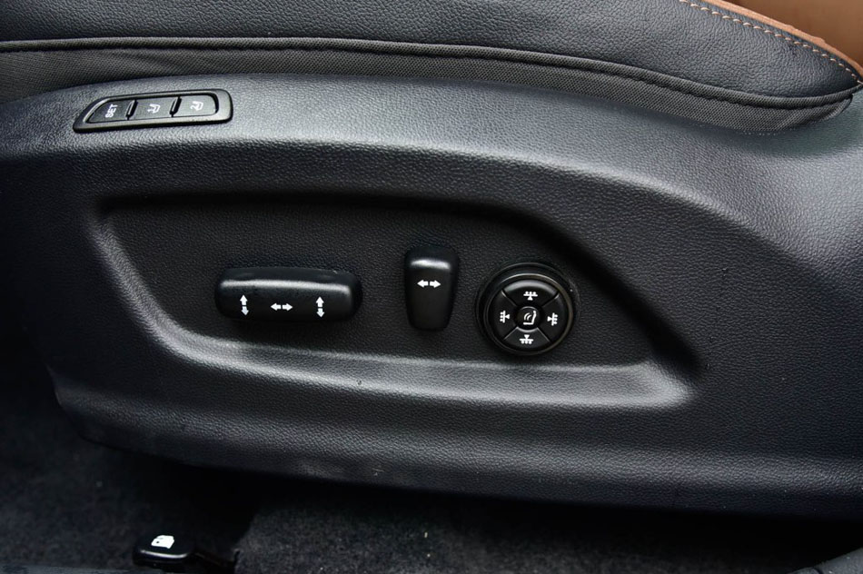 2017款 尚酷版 1.5T 自动锋领型 座椅空间