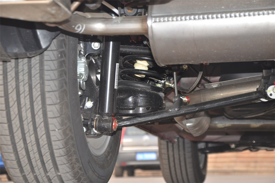 2014款 2.0L CVT 家尊版 引擎底盘