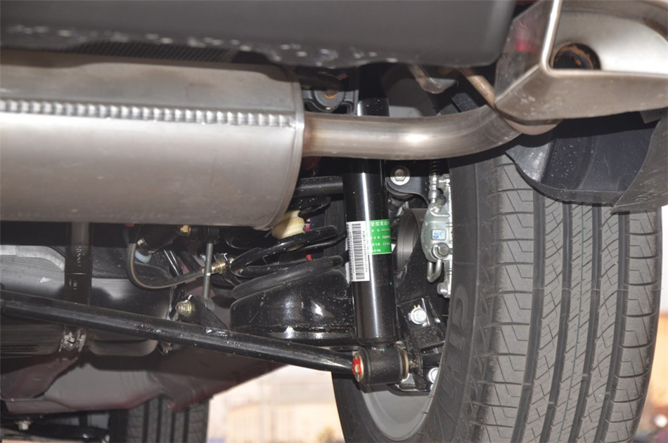 2014款 2.0L CVT 家尊版 引擎底盘