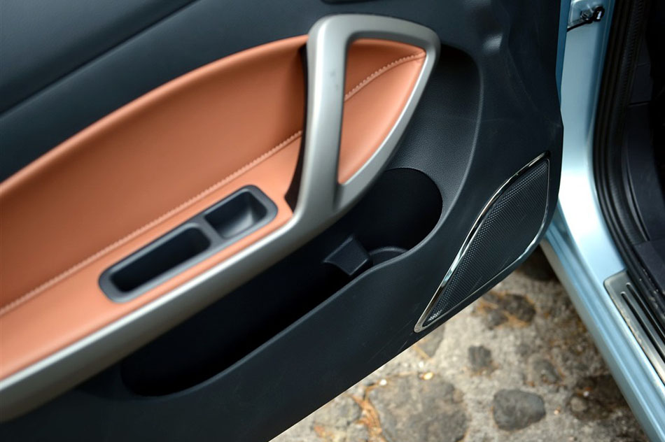 2015款 1.5T CVT智尊型 座椅空间