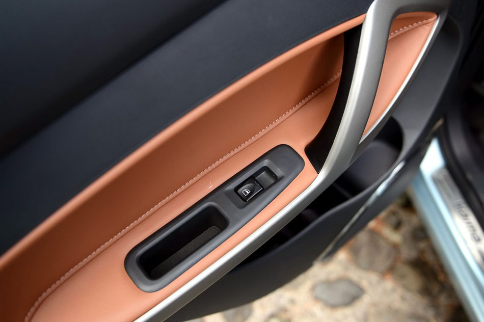 2015款 1.5T CVT智尊型 座椅空间