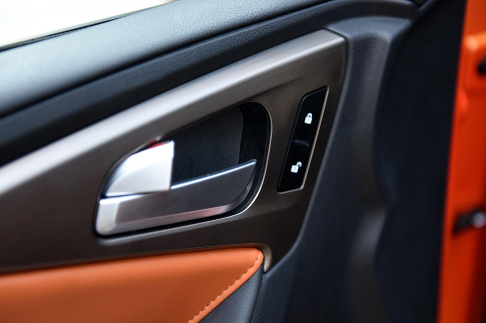 2019款 230T 自动智联旗舰型 座椅空间