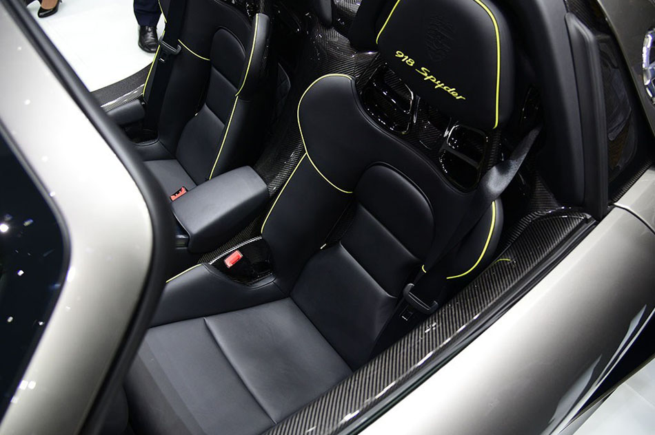 2014款 Spyder 座椅空间