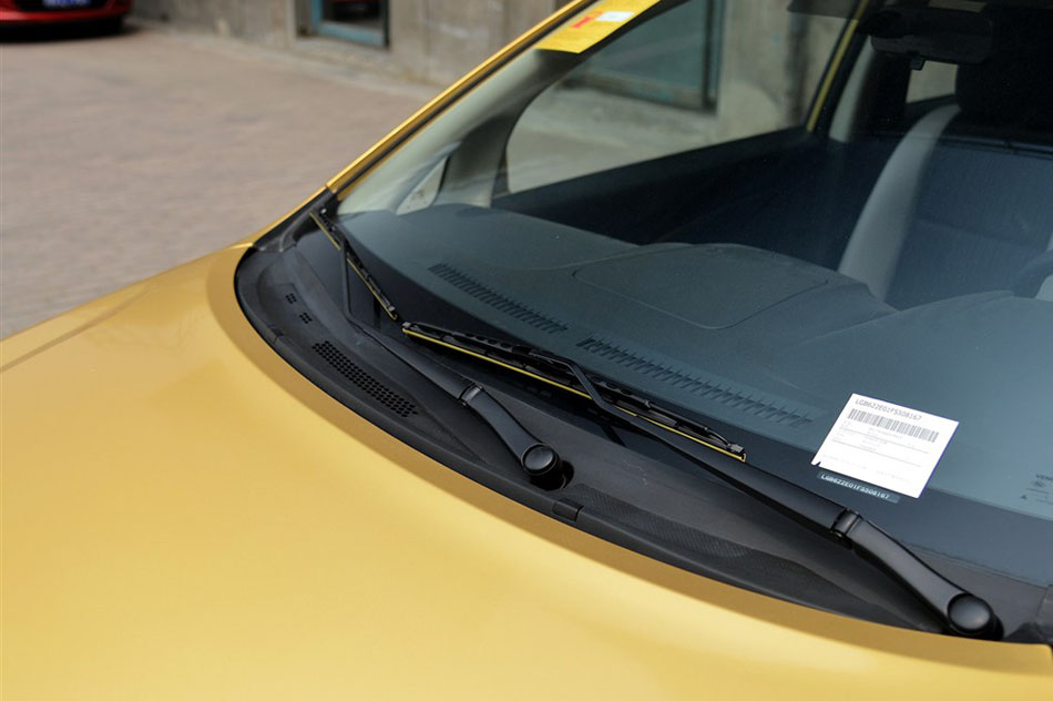 2015款 1.6L 手动北斗导航版 细节