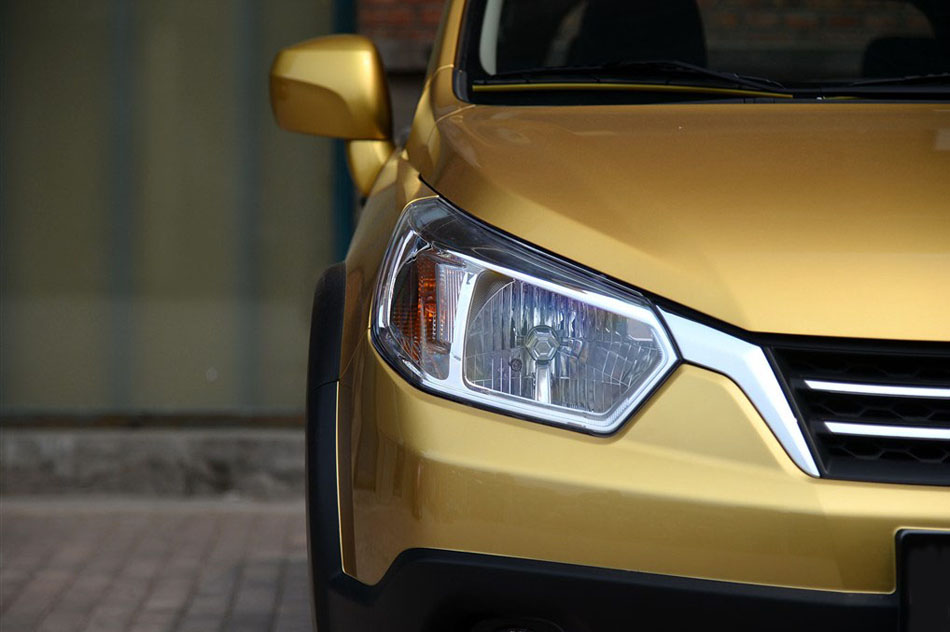 2015款 1.6L 手动北斗导航版 细节